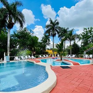 Hotel Green River